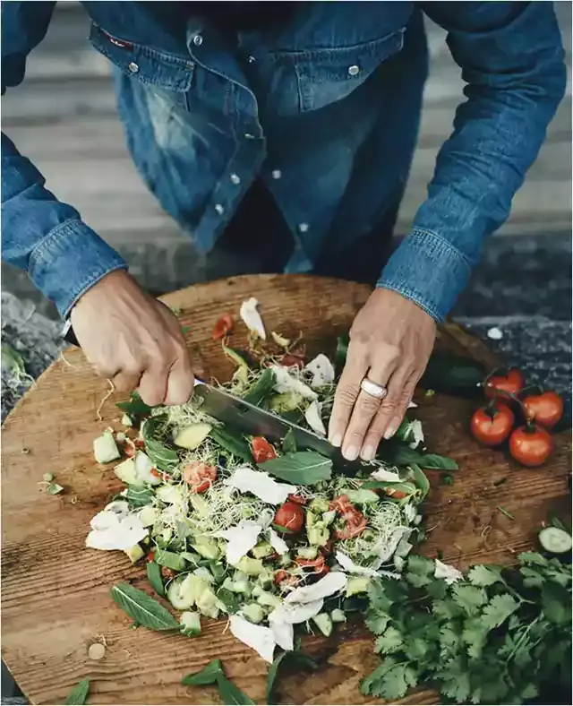 Chopped salad with herbed chicken