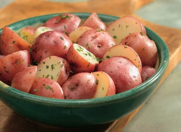 Boiled New Potatoes with Fresh Parsley: Delicious Side