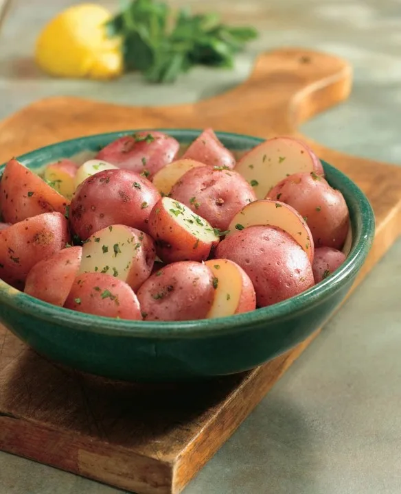 Boiled New Potatoes with Fresh Parsley: Delicious Side