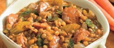Slow-Cooked Sausage and Lentil Stew: Comforting and Flavorful